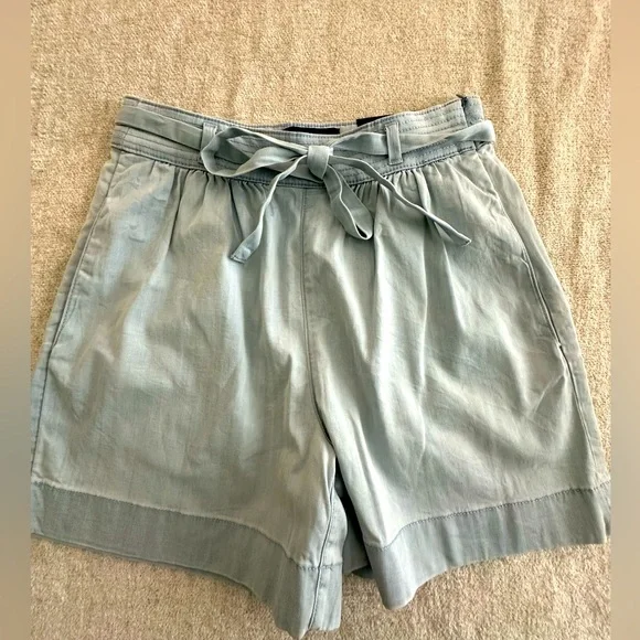 WHBM NWT 5” Short Extra High Rise! Super cute. - Picture 1 of 8